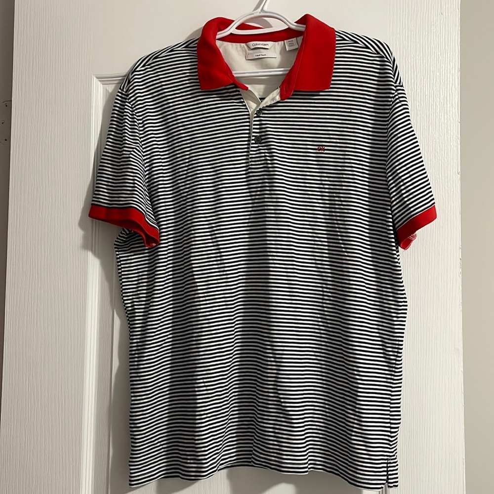 Men’s Calvin Klein Polo Shirt. Size XL.